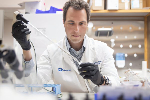 Descoperirea unei vaccinuri împotriva cancerului dezvoltată acum mult timp ar putea fi cheia supraviețuirii pe termen lung în cancerul de sân