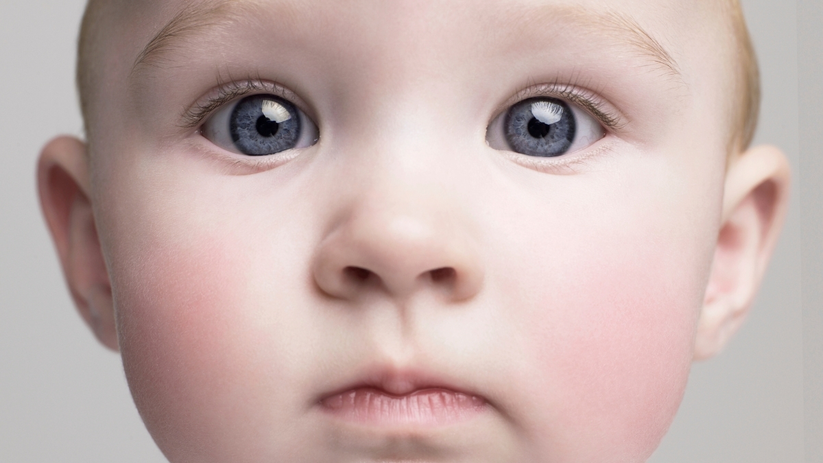 **Cercetătorii descoperă că rădăcinile demenței se întind până în copilărie**