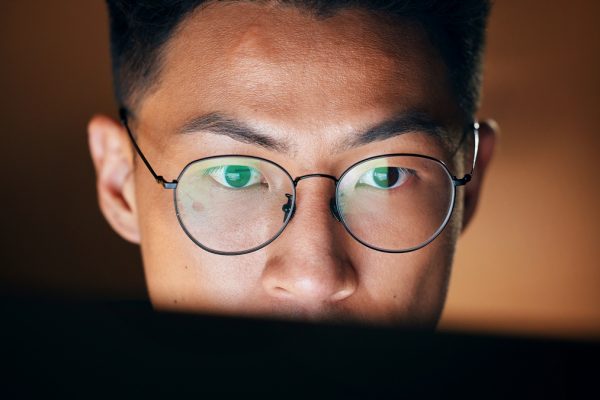 Cum influențează munca de acasă sănătatea mentală? Un nou studiu dezvăluie răspunsul