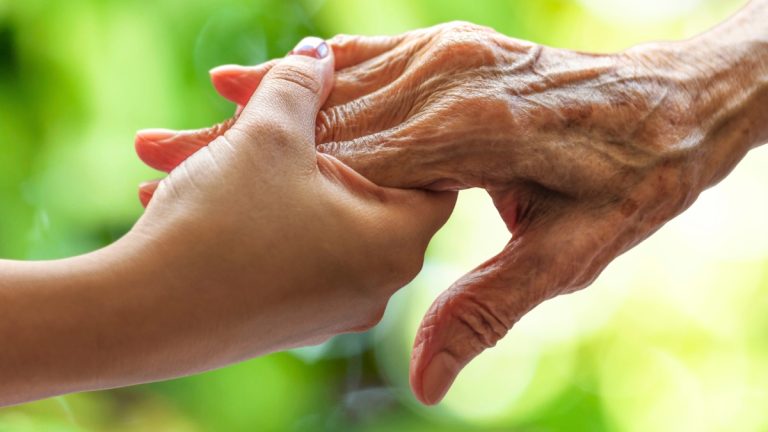 Acest Medicament Comun pentru Tensiunea Arterială Prolongează Durata de Viață și Încetinește Procesul de Îmbătrânire la Animale