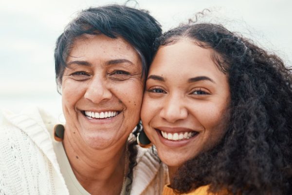 Milioane de Celule ale Mamei Tale Persistă În Tine, Și Acum Știm Cum