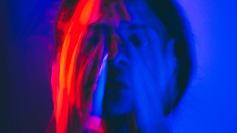 O Doză Singulară de DMT Reduce Rapid Simptomele Depresiei Majore