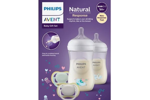 Ce beneficii aduce setul de biberoane si suzete Natural Response pentru alimentatia bebelusului?