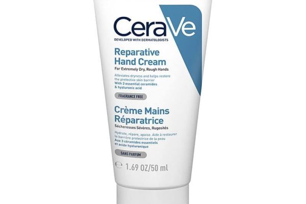 Ce este crema reparatoare pentru maini și cum ajută la regenerarea pielii uscate?