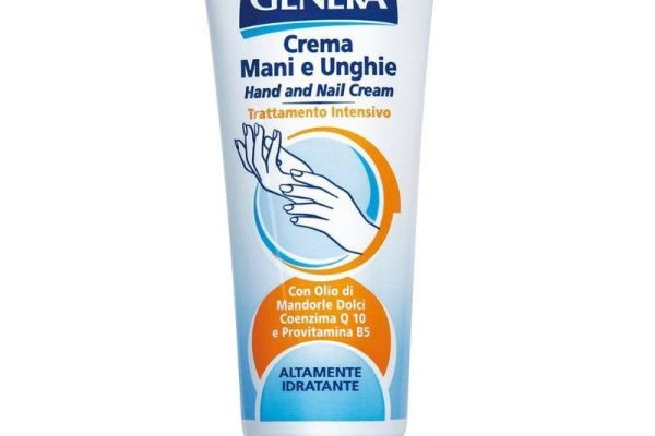 Cum ajută crema cu coenzima Q10 la îngrijirea mâinilor și unghiilor?