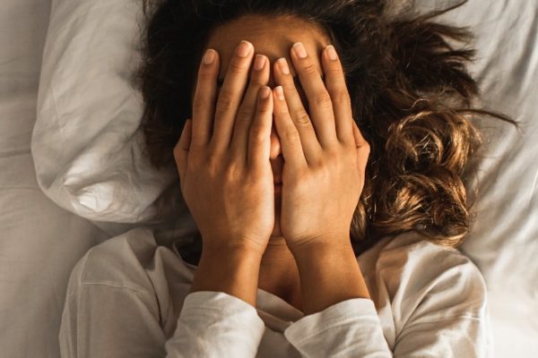 Cum să supraviețuiești cu doar 4 ore de somn? Această soluție de 20 de minute funcționează aproape la fel de bine ca o siestă