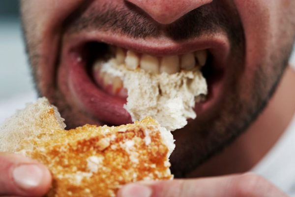 Cercetătorii au descoperit circuitul cerebral din spatele reacției de „furie” a misofoniei