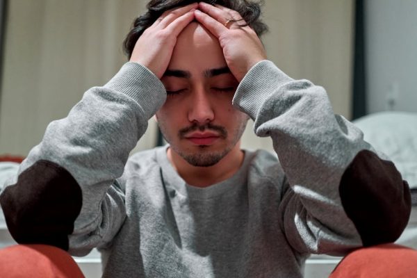 Ce se întâmplă când renunți brusc la consumul de 7-OH Kratom la doze mari: Studiu Medical