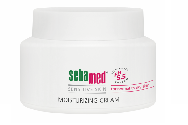 Cum ajută crema cu vitamina E la hidratarea tenului tău? Beneficii și recenzie.