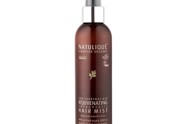 De ce afinele din spray-ul tău pot transforma complet părul?