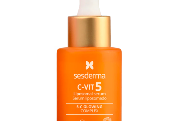 Știai că vitamina C are cinci tipuri care îți transformă pielea radical?